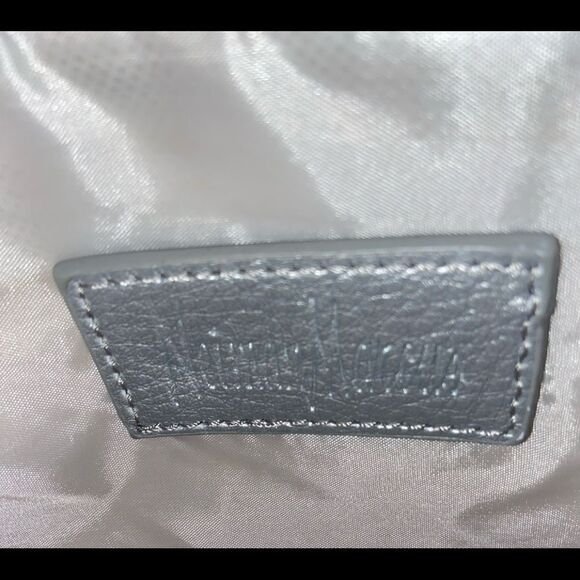 Neiman Marcus Sample Luxury products Makeup bag‎ - Picture 3 of 9